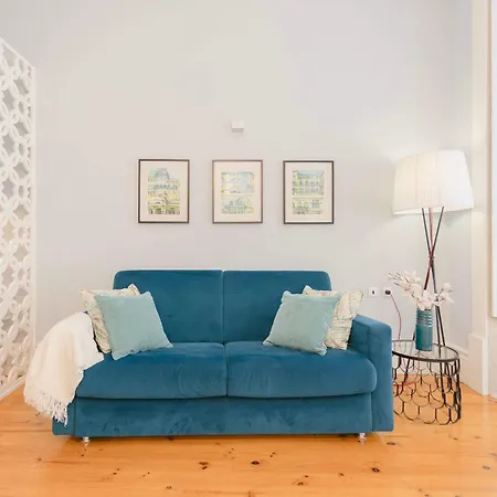 Liiiving In - Blue Stylish 아파트